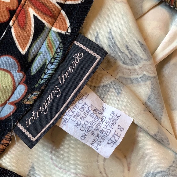 Intriguing Threds floral print maxi skirt. - Picture 6 of 6